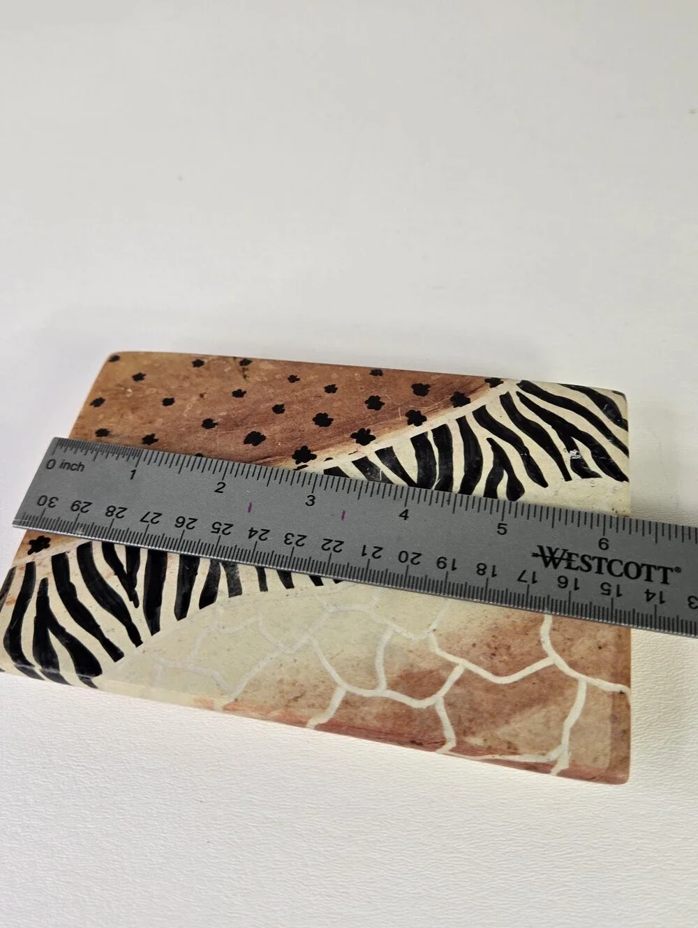 VTG Animal‎ Carved Print Soap Stone Trinket Box Hand Crafted in Kenya Wild Life